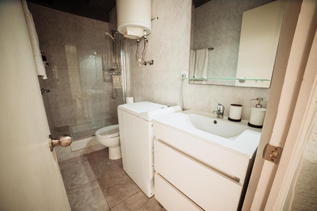 Apt con piscina en Calella de Palafrugell, parking gratuito Exterior foto
